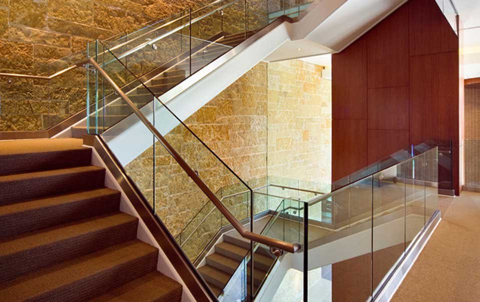 At Vitro, we utilize the finest glazing and architectural metal design and installation techniques for glass railing systems. Often defining the design of a building, our standards for workmanship bring to life even the most intricate glass railing systems.