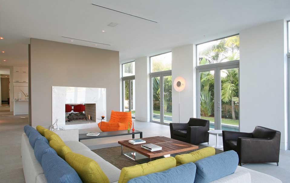 We offer a full range of commercial aluminium products,including shop fronts,curtain walling screens,entrance screens,automatic entrance doors. All products can be powder coated from a wide choice of colours and finishes and glazed with an extensive choice/specification of glass or double glazed units available.