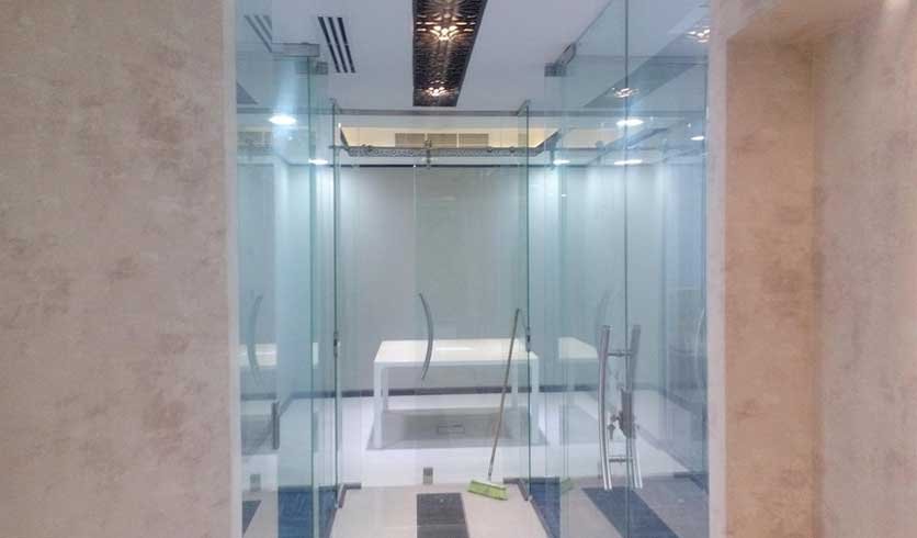 Our team brings years of experience working on glass partitions, we have grown our business primarily through the referrals of our loyal clients. Whether we work on glass partions systems or other types of commercial glass, we employ a systematic approach that enables us to complete your glass partion project seamlessly.