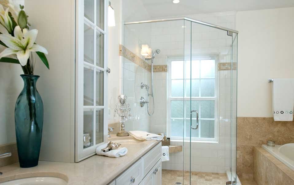 Vitro prides itself in helping clients bring even the most intricate glass designs to life while keeping your projects on time and on budget. Our tradition of quality and reliability starts with our methodical approach to glass work, scheduling, planning and installation.