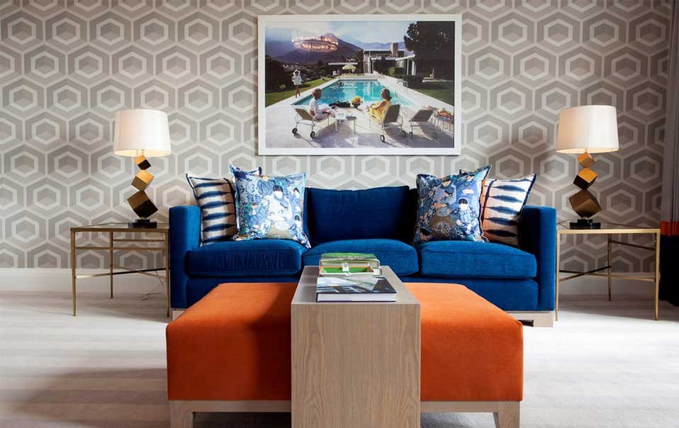 Whichever room you want to transform, we have wallpapers and murals that will create the atmosphere you want to achieve. In our contemporary wallpaper category you’ll find modern and classic florals, stripes, feathers, retro designs and a whole host of other sumptuous wallpapers that will bring your home & office to life effortlessly