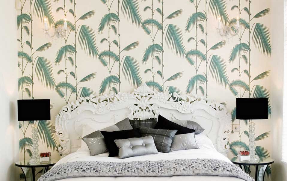 Whichever room you want to transform, we have wallpapers and murals that will create the atmosphere you want to achieve. In our contemporary wallpaper category you’ll find modern and classic florals, stripes, feathers, retro designs and a whole host of other sumptuous wallpapers that will bring your home & office to life effortlessly