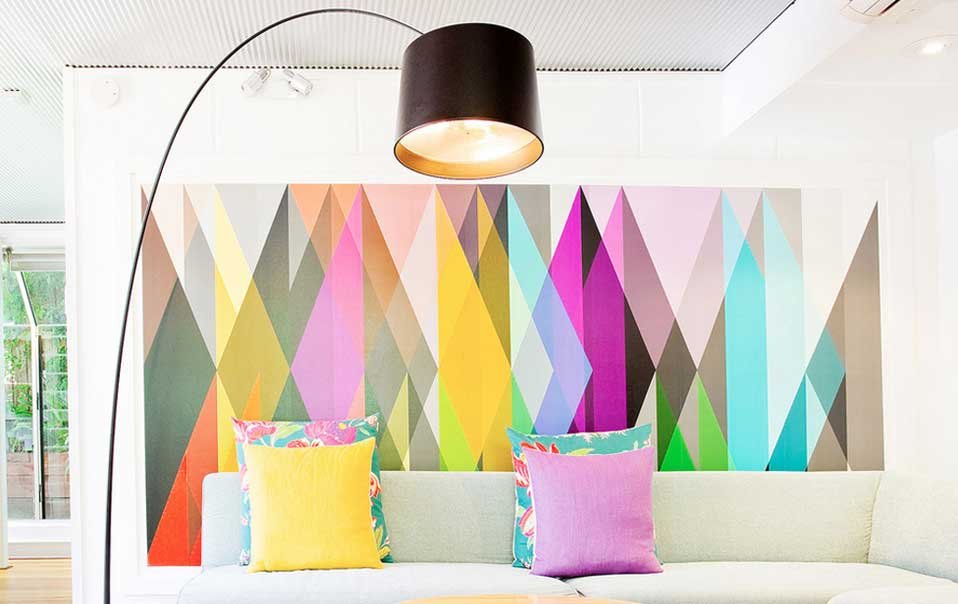 Whichever room you want to transform, we have wallpapers and murals that will create the atmosphere you want to achieve. In our contemporary wallpaper category you’ll find modern and classic florals, stripes, feathers, retro designs and a whole host of other sumptuous wallpapers that will bring your home & office to life effortlessly