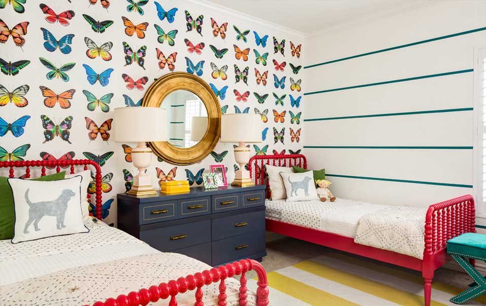 Whichever room you want to transform, we have wallpapers and murals that will create the atmosphere you want to achieve. In our contemporary wallpaper category you’ll find modern and classic florals, stripes, feathers, retro designs and a whole host of other sumptuous wallpapers that will bring your home & office to life effortlessly